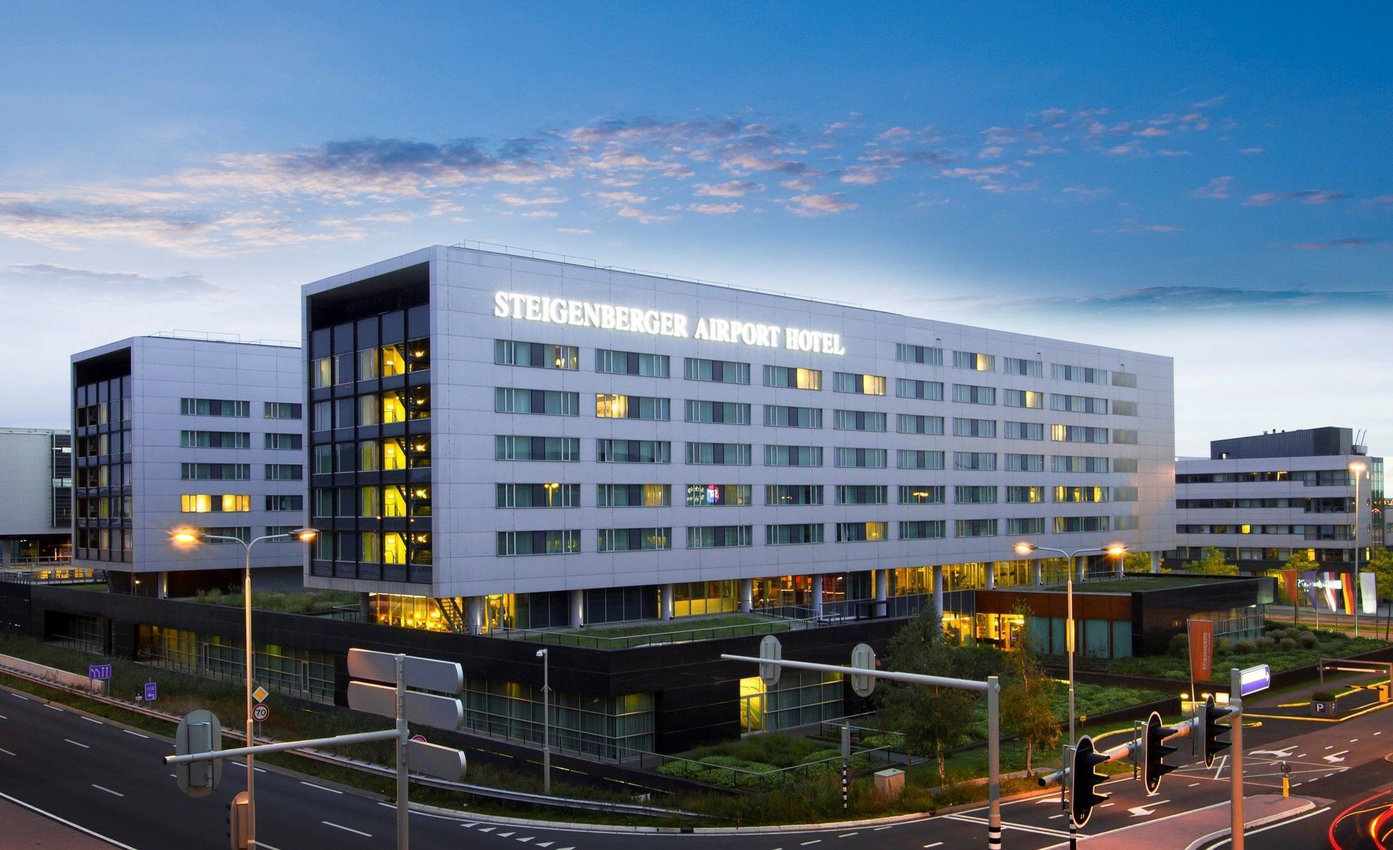 Steigenberger Airport Hotel Amsterdam Amsterdam Airport Schiphol Extérieur photo